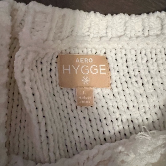 Aero Hygge white sweater size: Large - Picture 3 of 4